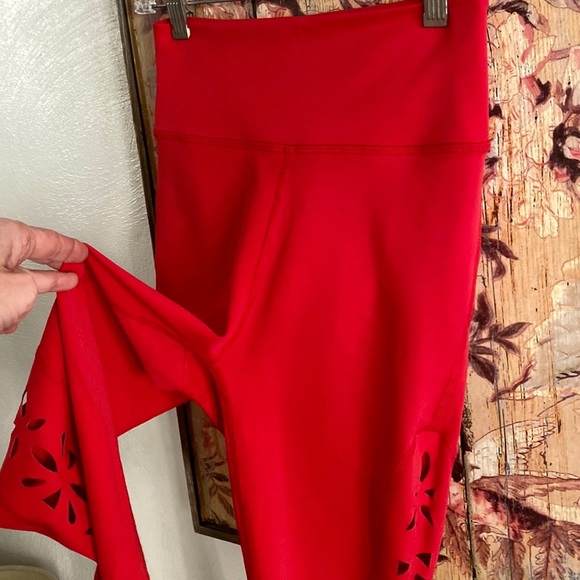 NWOT GIGI C CARBON38 BRAND STRETCH BODYCON RED LASER CUT OUT WORKOUT LEGGING M S - Picture 13 of 16